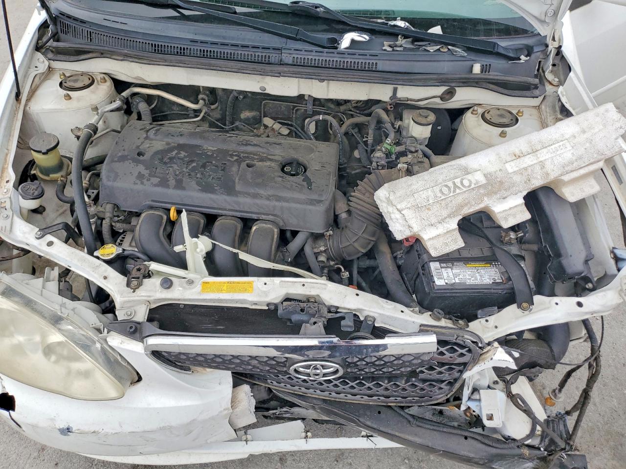 2005 TOYOTA COROLLA LE photo 11