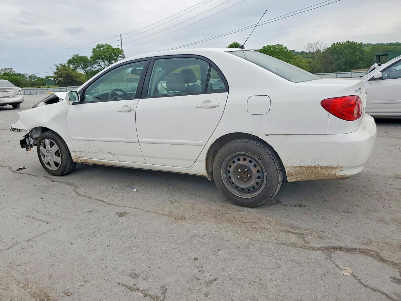 2005 TOYOTA COROLLA LE photo 2