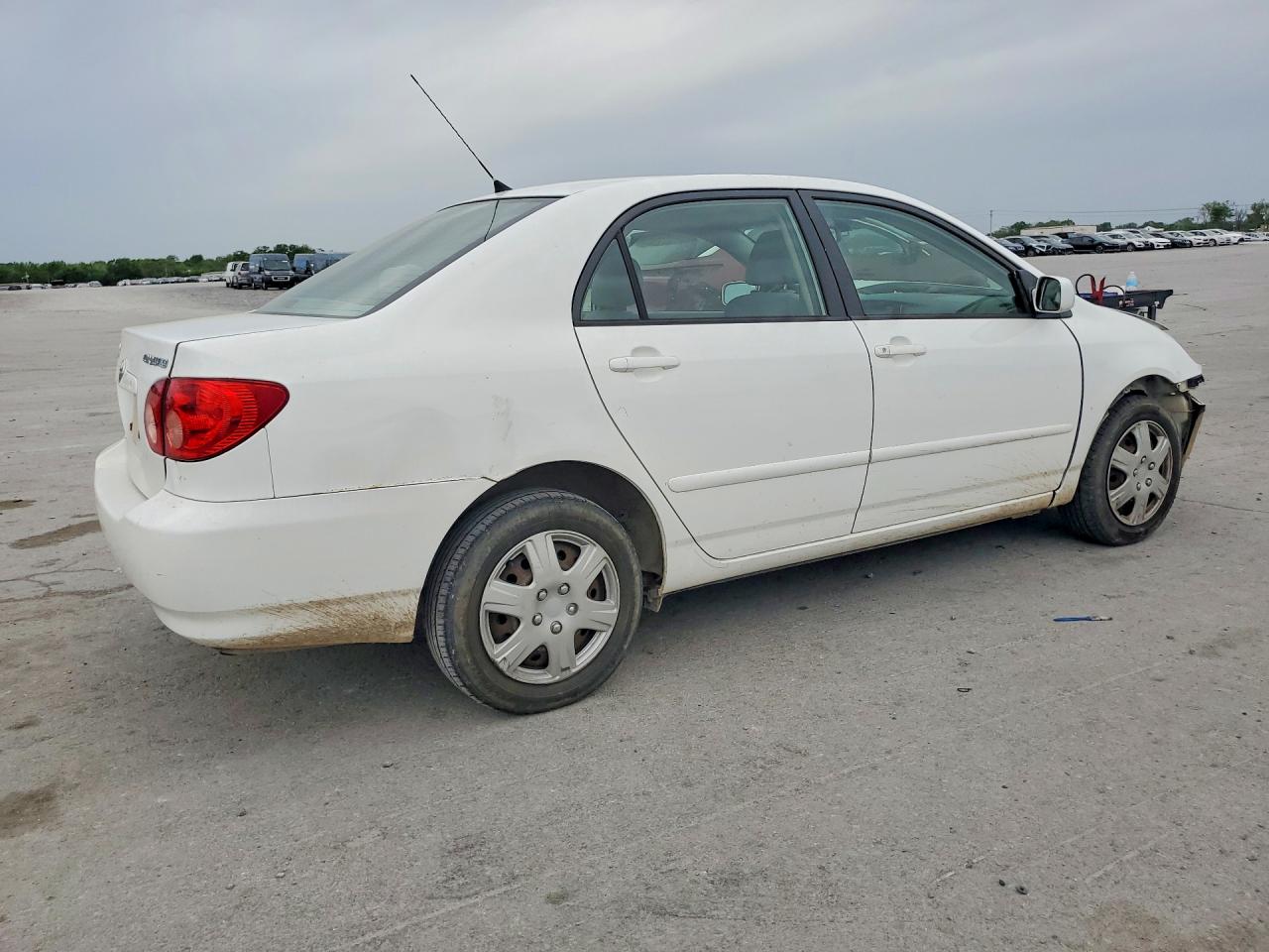 2005 TOYOTA COROLLA LE photo 3