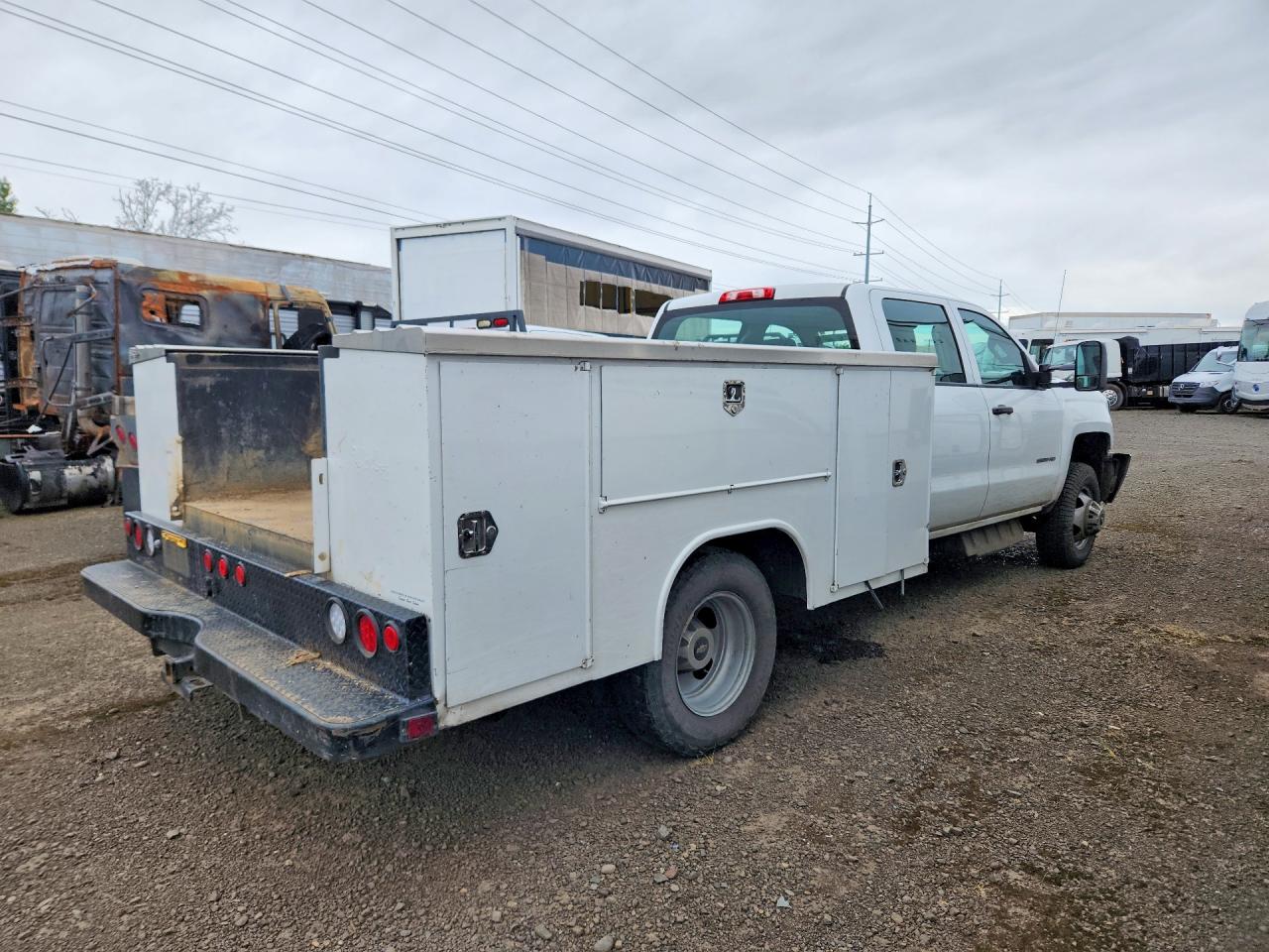 2017 CHEVROLET SILVERADO K3500 photo 5