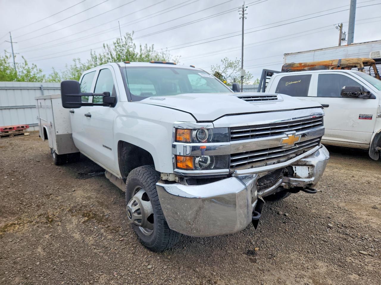 2017 CHEVROLET SILVERADO K3500 photo 7