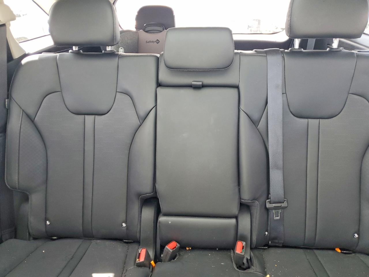 2024 KIA SORENTO S photo 19