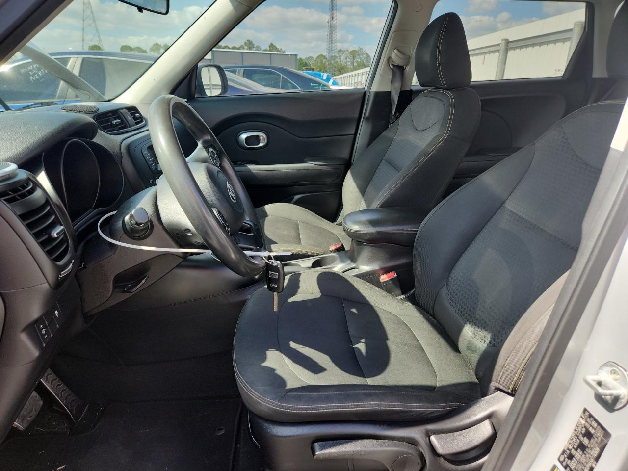 2014 KIA SOUL + photo 13