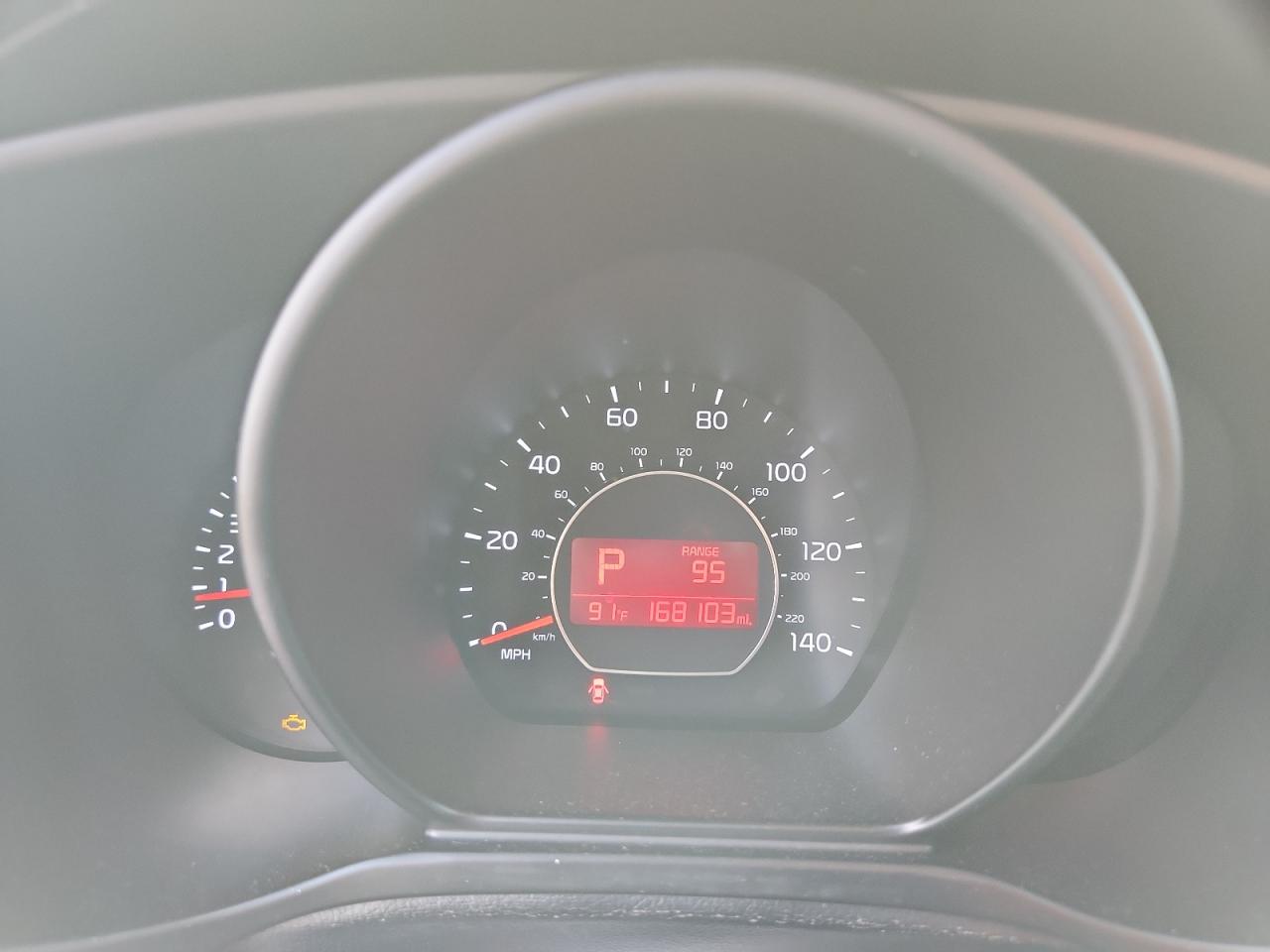 2014 KIA SOUL + photo 17