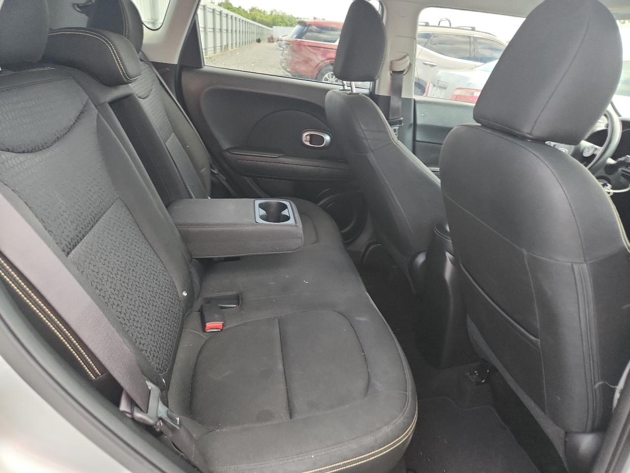 2014 KIA SOUL + photo 19