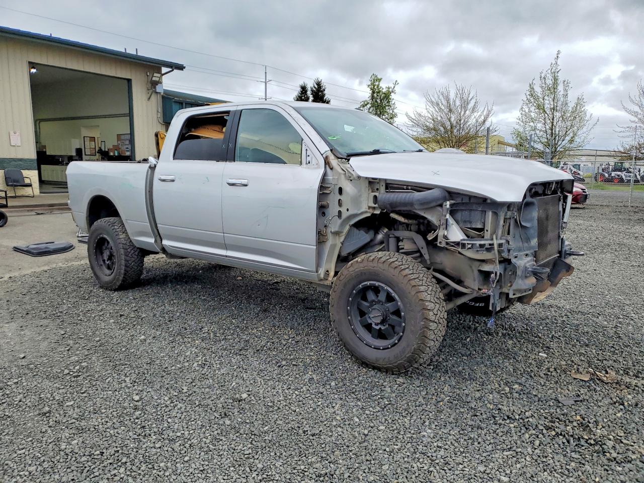 2017 RAM 2500 SLT photo 4