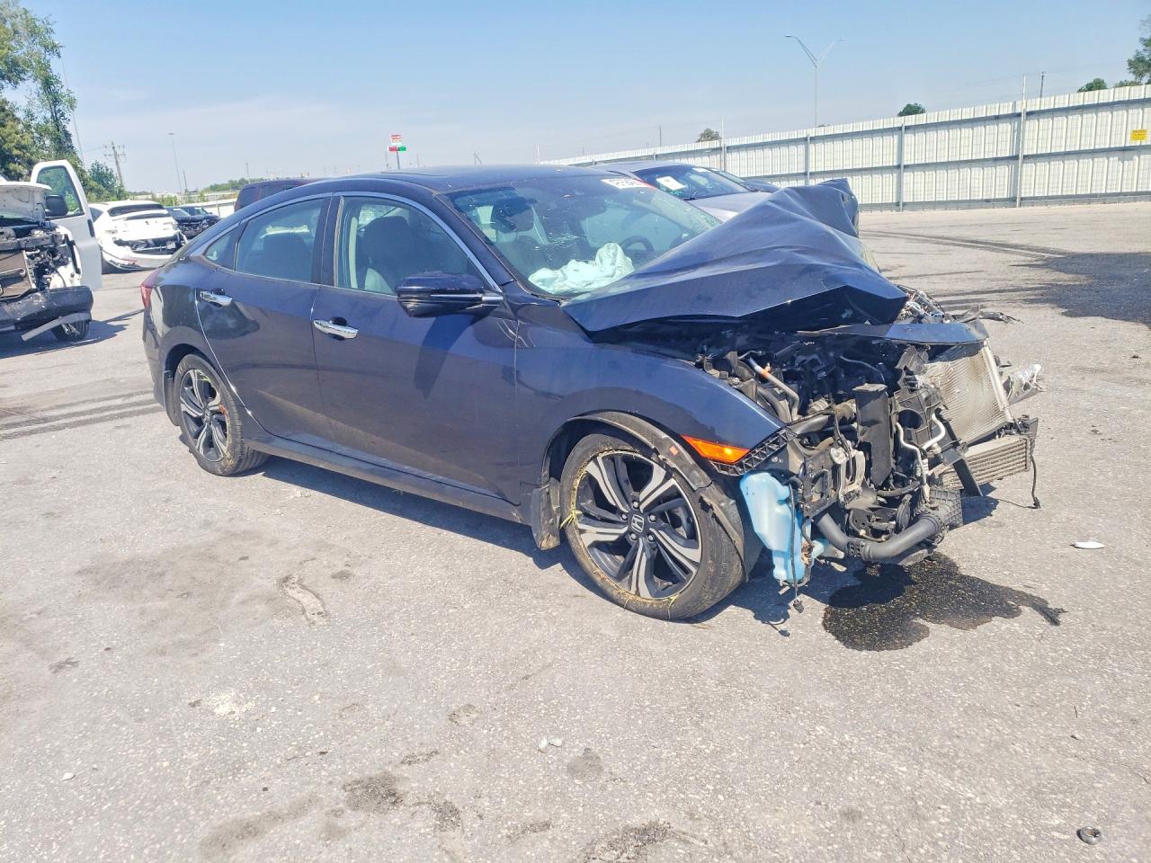 2017 HONDA CIVIC TOURING photo 4