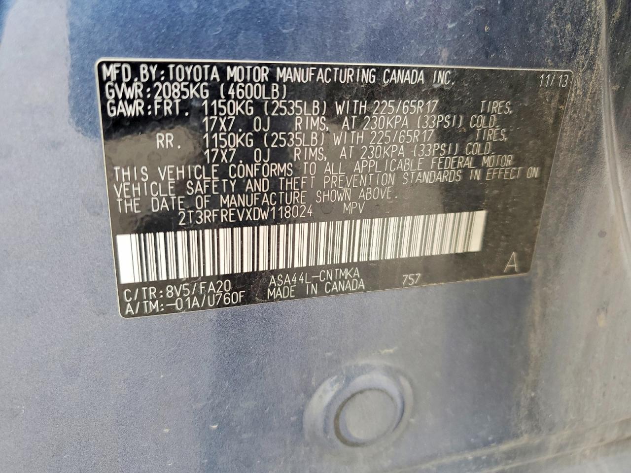 2013 TOYOTA RAV4 XLE photo 23