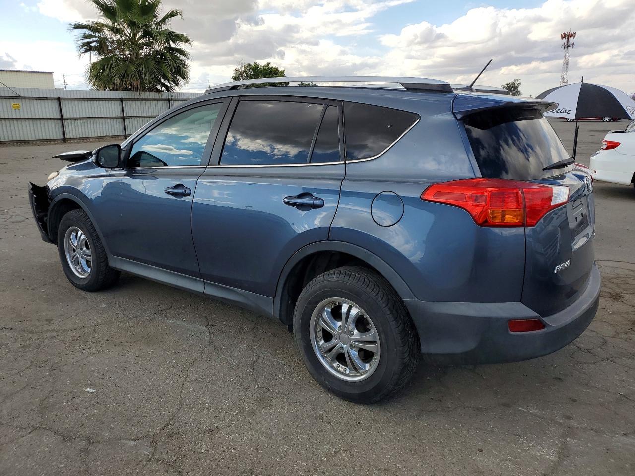 2013 TOYOTA RAV4 XLE photo 3
