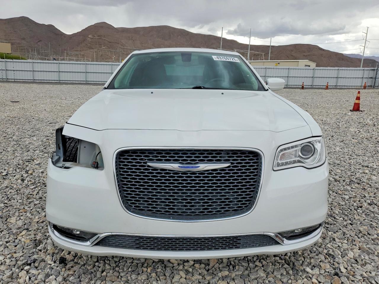 2019 CHRYSLER 300 TOURING photo 13