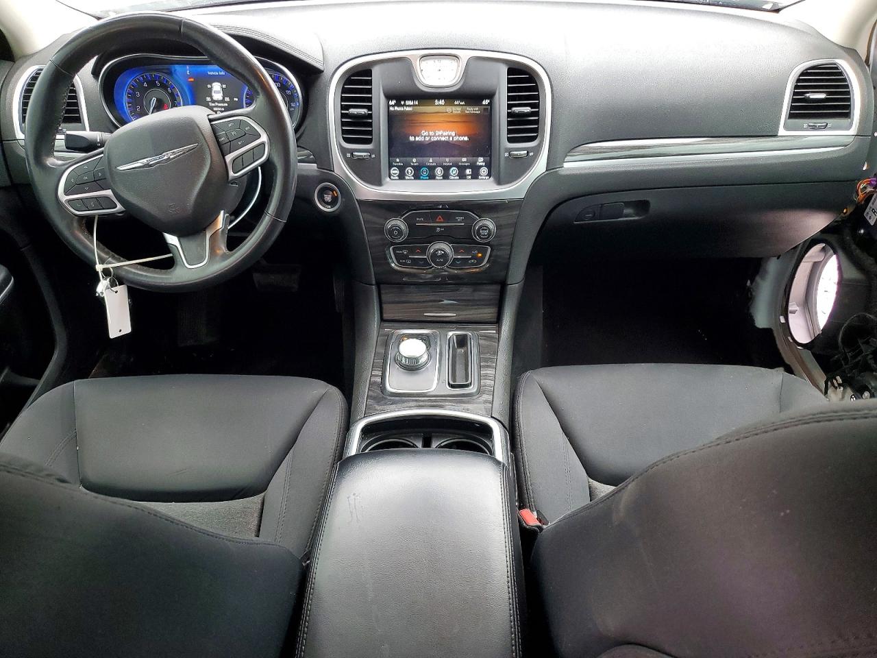 2019 CHRYSLER 300 TOURING photo 22