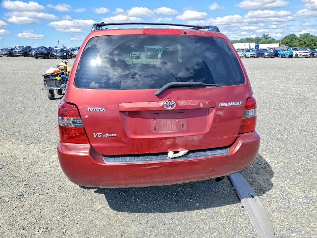 2005 TOYOTA HIGHLANDER LIMITED photo 11