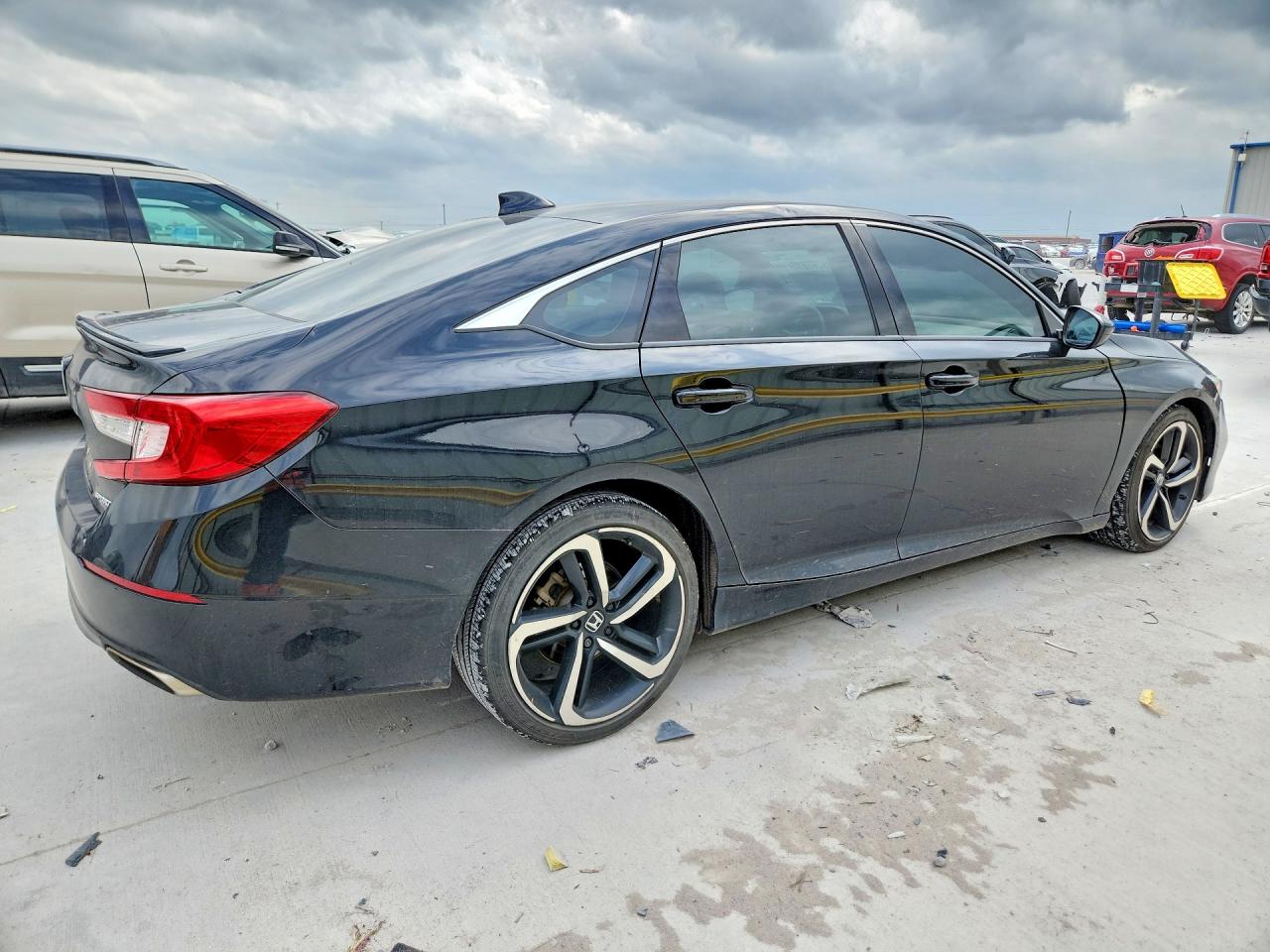 2018 HONDA ACCORD SPORT photo 5