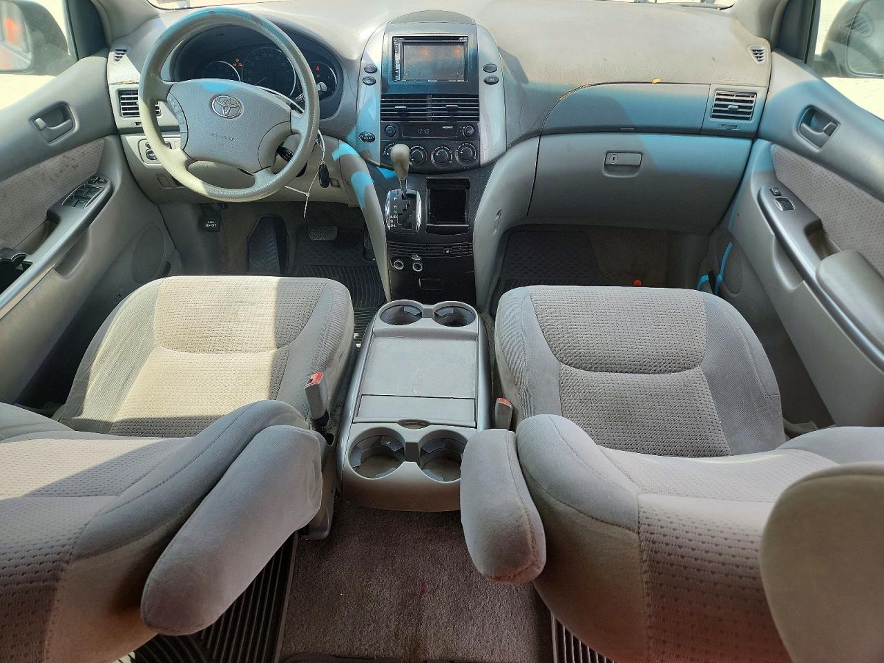 2006 TOYOTA SIENNA LE 7 PASSENGER photo 15