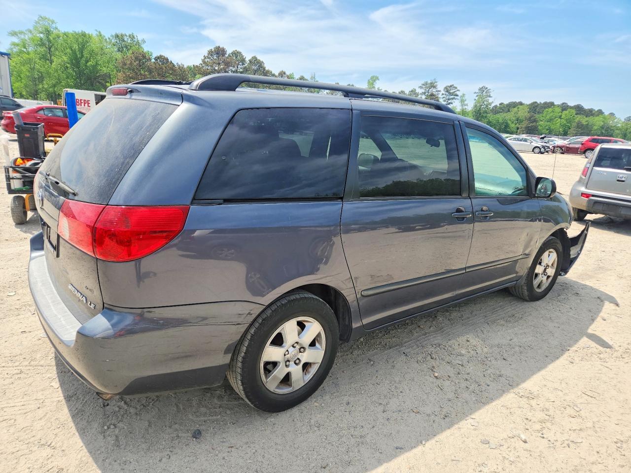 2006 TOYOTA SIENNA LE 7 PASSENGER photo 5