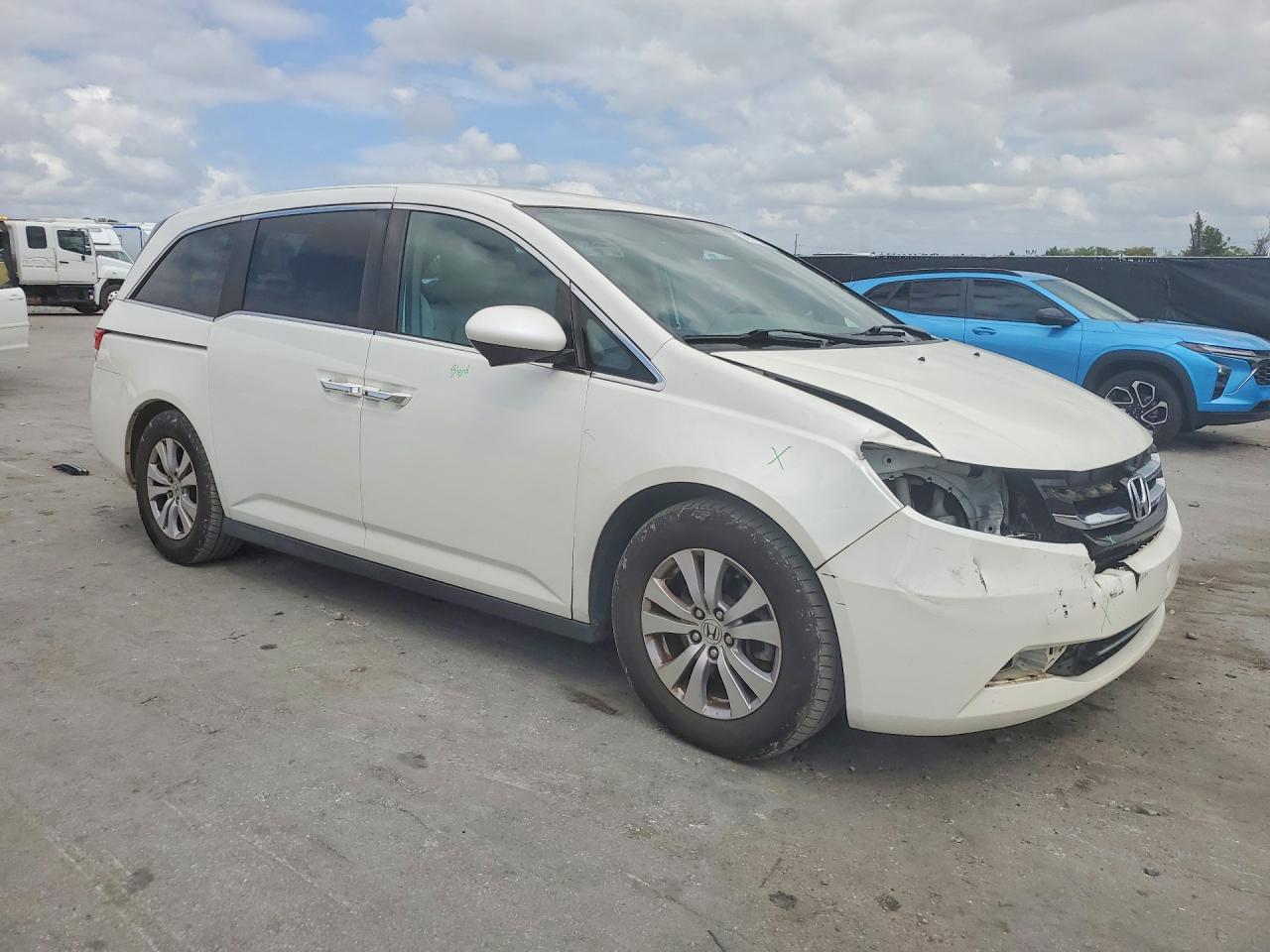 2016 HONDA ODYSSEY SE photo 10