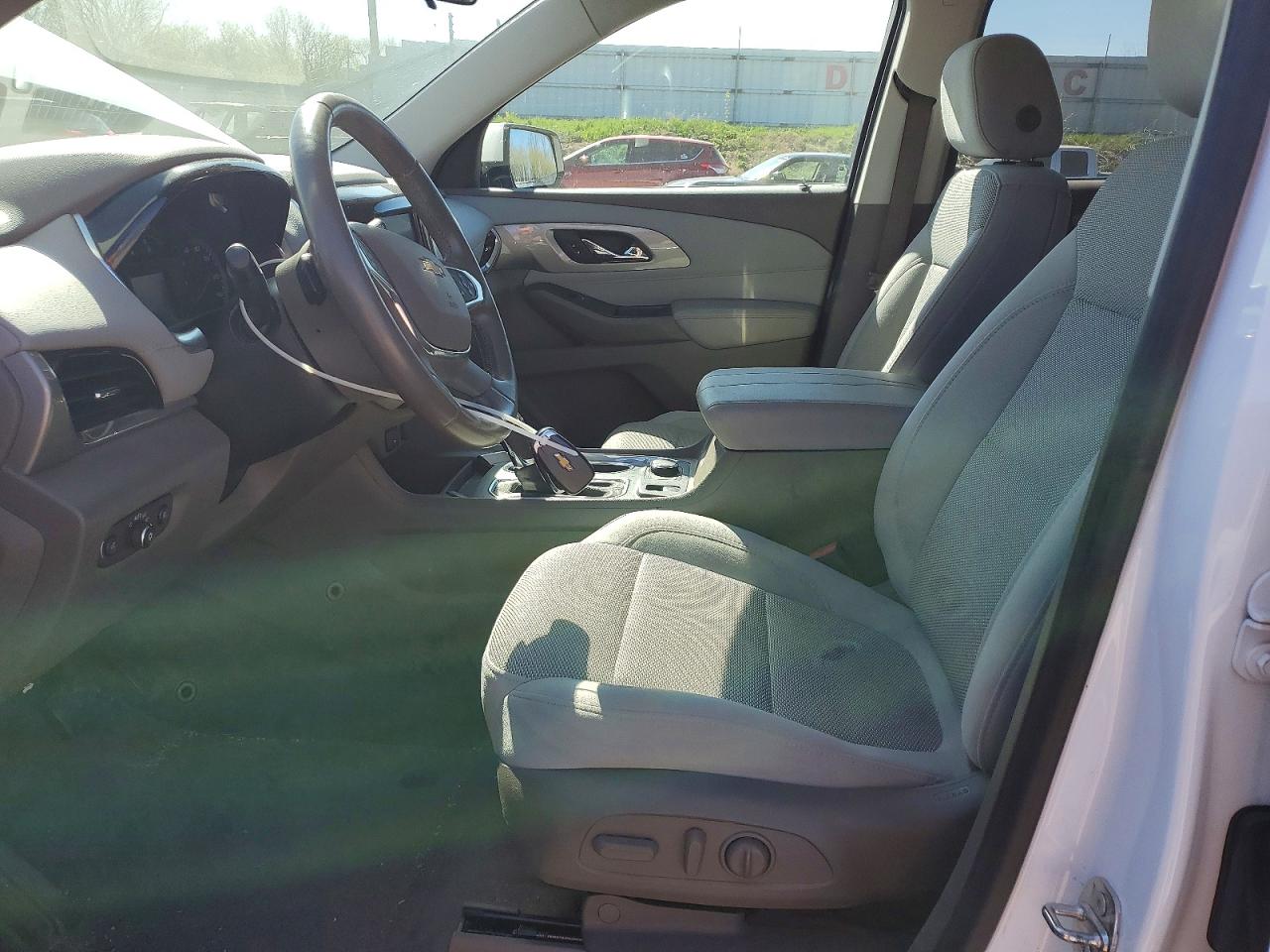 2020 CHEVROLET TRAVERSE LT photo 19