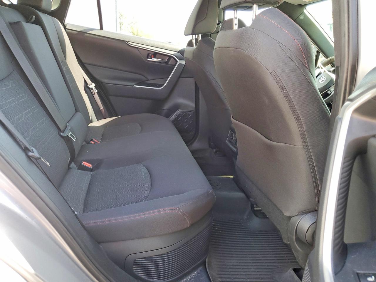 2023 TOYOTA RAV4 PRIME SE photo 19