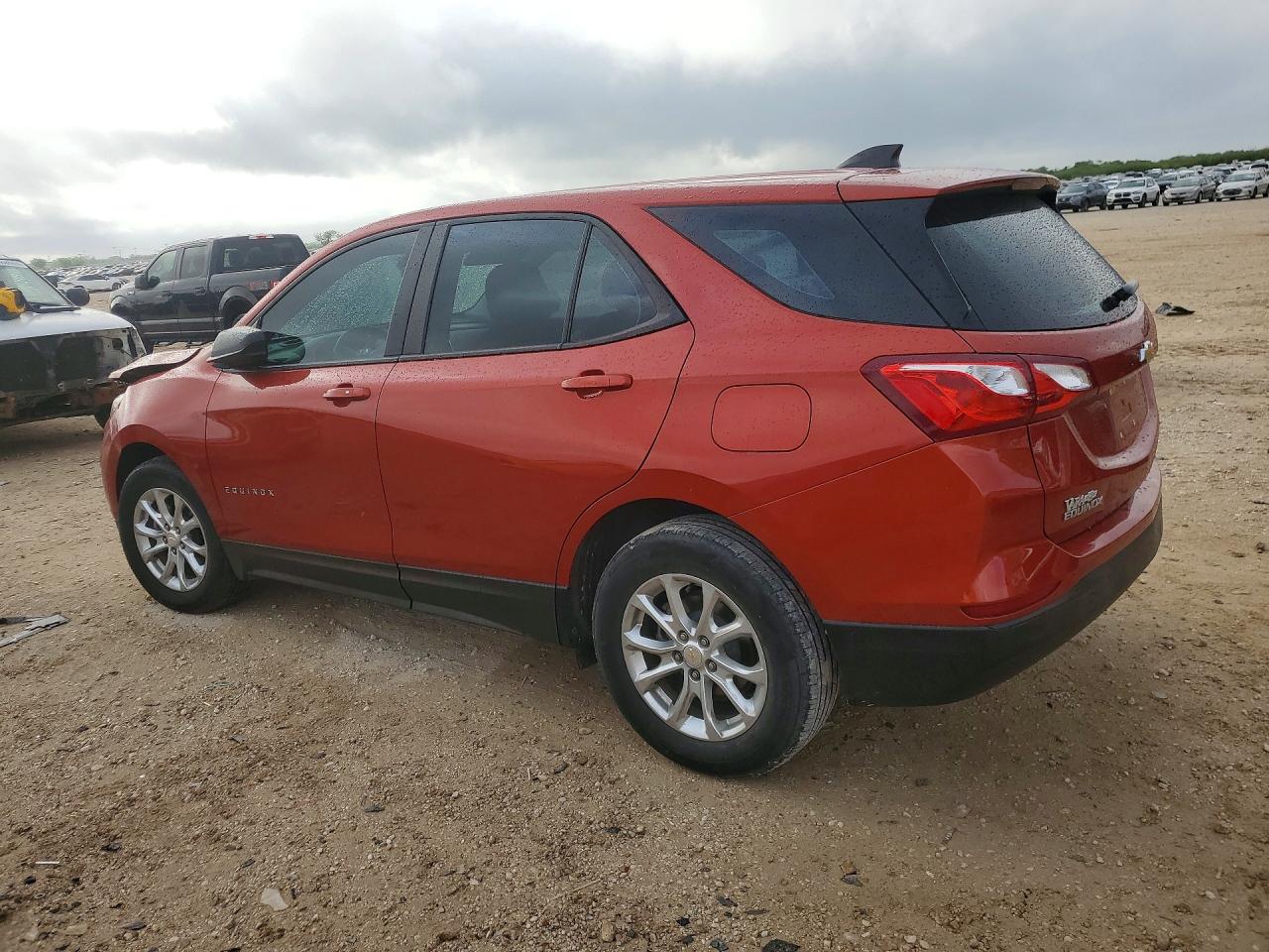 2020 CHEVROLET EQUINOX LS photo 3
