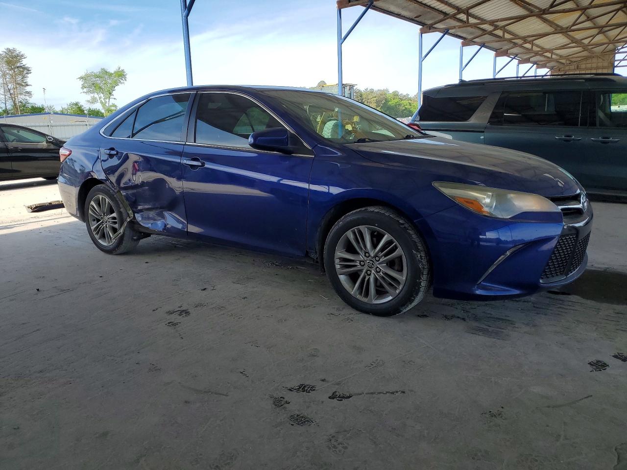 2016 TOYOTA CAMRY SE photo 10
