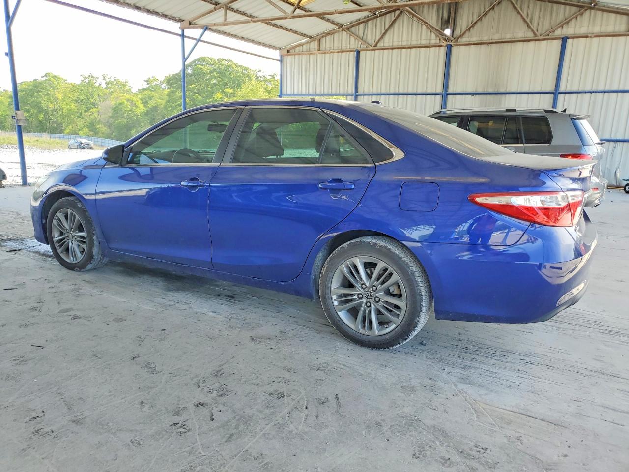 2016 TOYOTA CAMRY SE photo 4