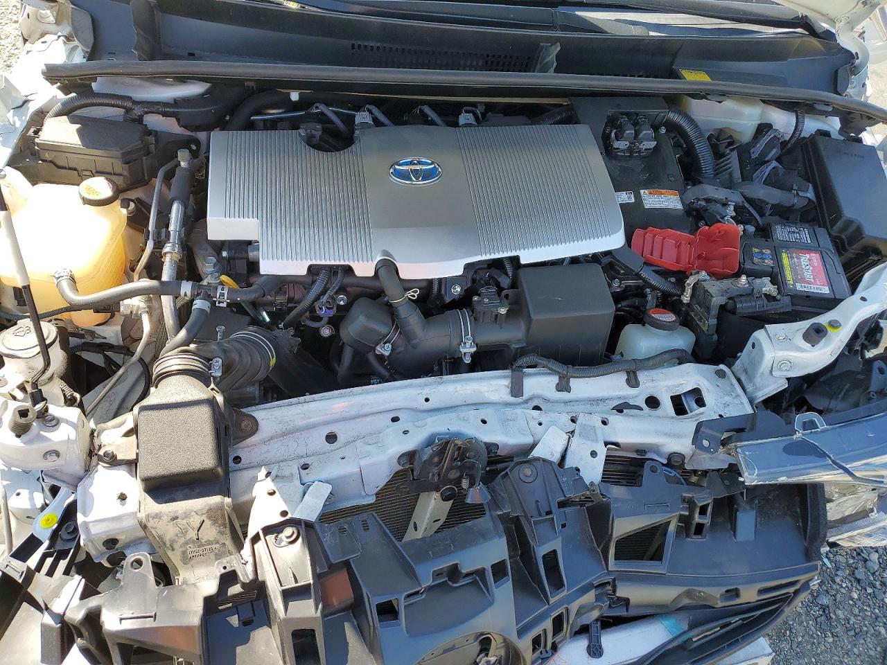 2016 TOYOTA PRIUS THREE TOURING photo 21