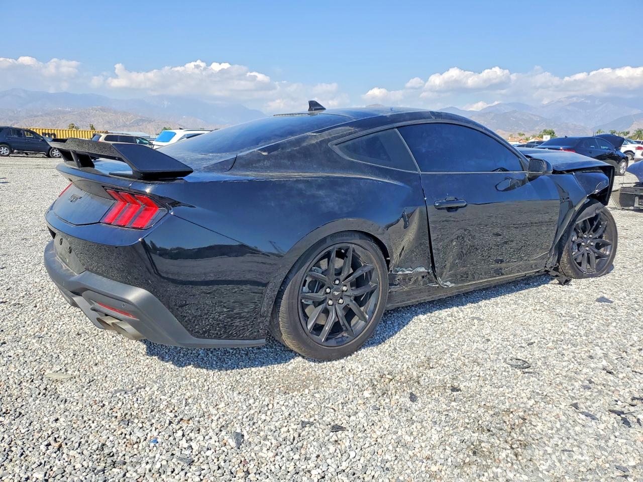 2025 FORD MUSTANG GT photo 3