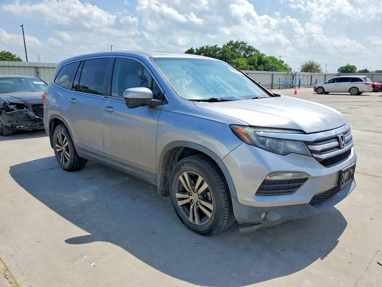 2016 HONDA PILOT EXLN photo 10