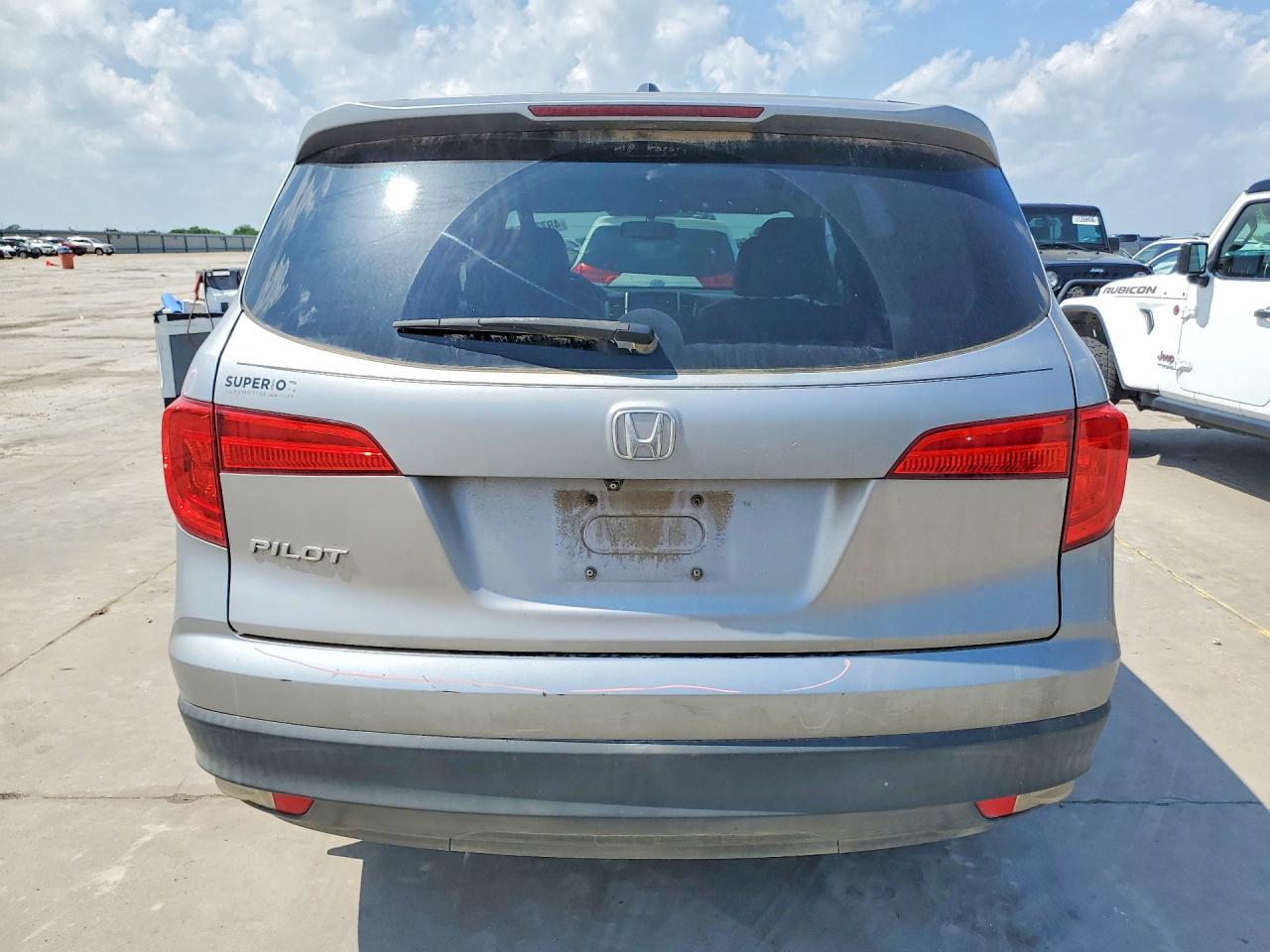 2016 HONDA PILOT EXLN photo 16