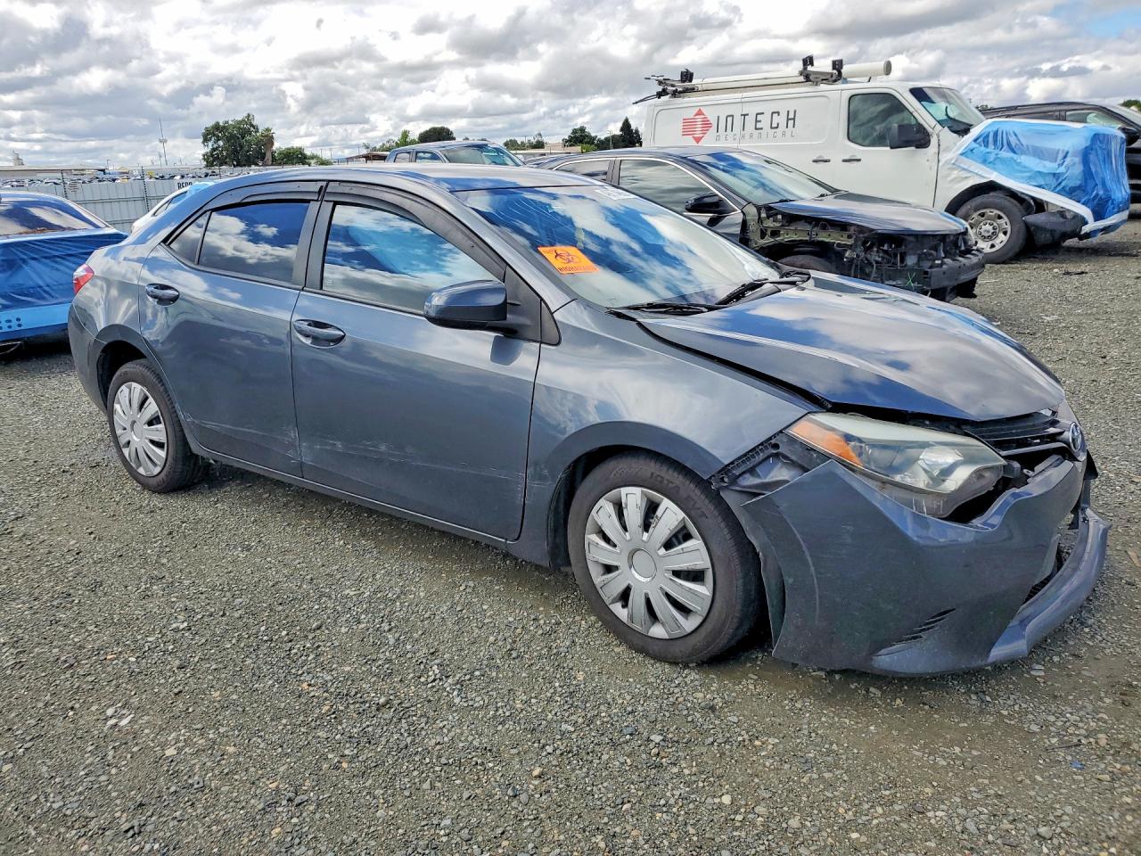 2016 TOYOTA COROLLA LE photo 7