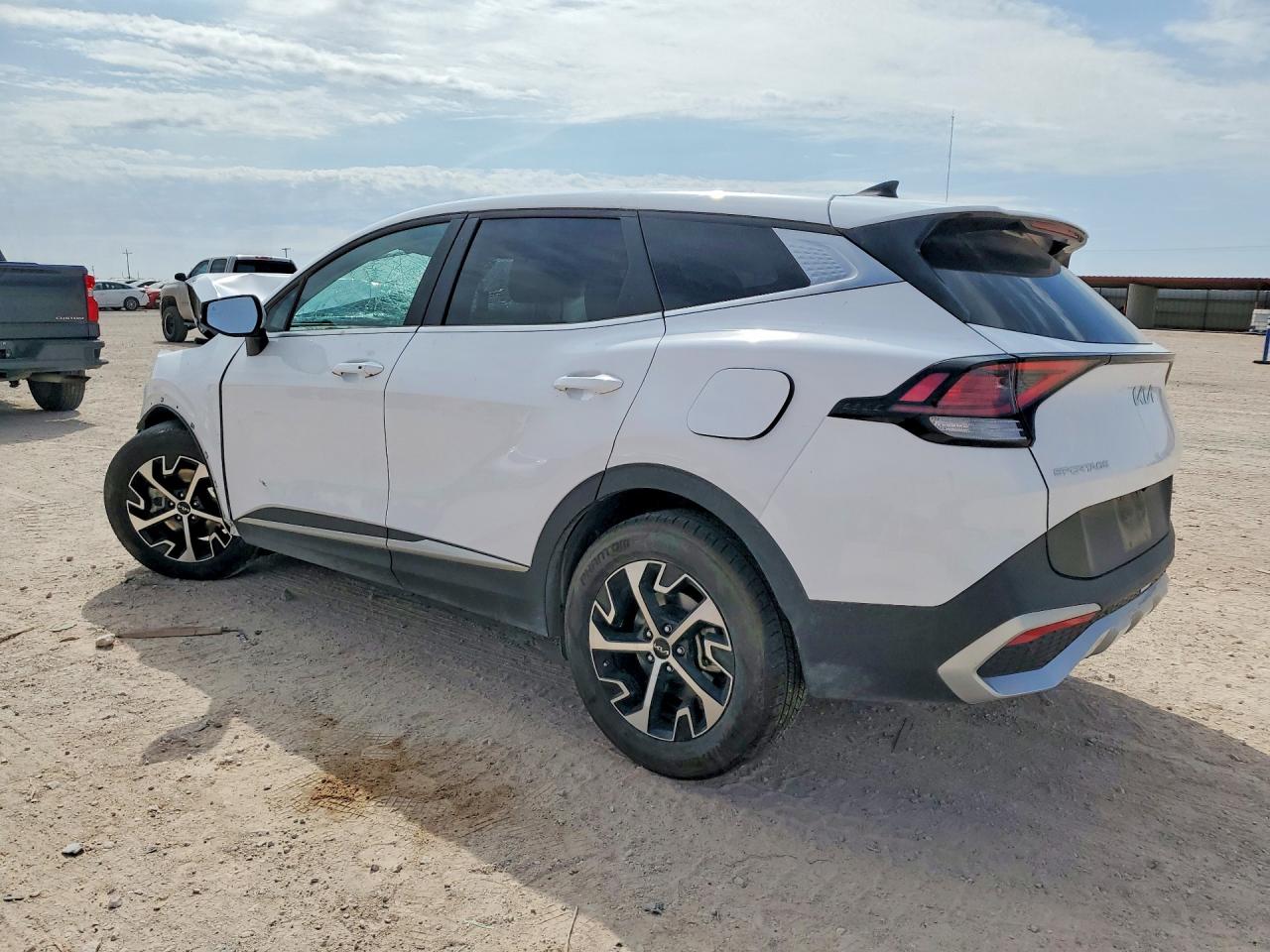 2025 KIA SPORTAGE EX photo 3