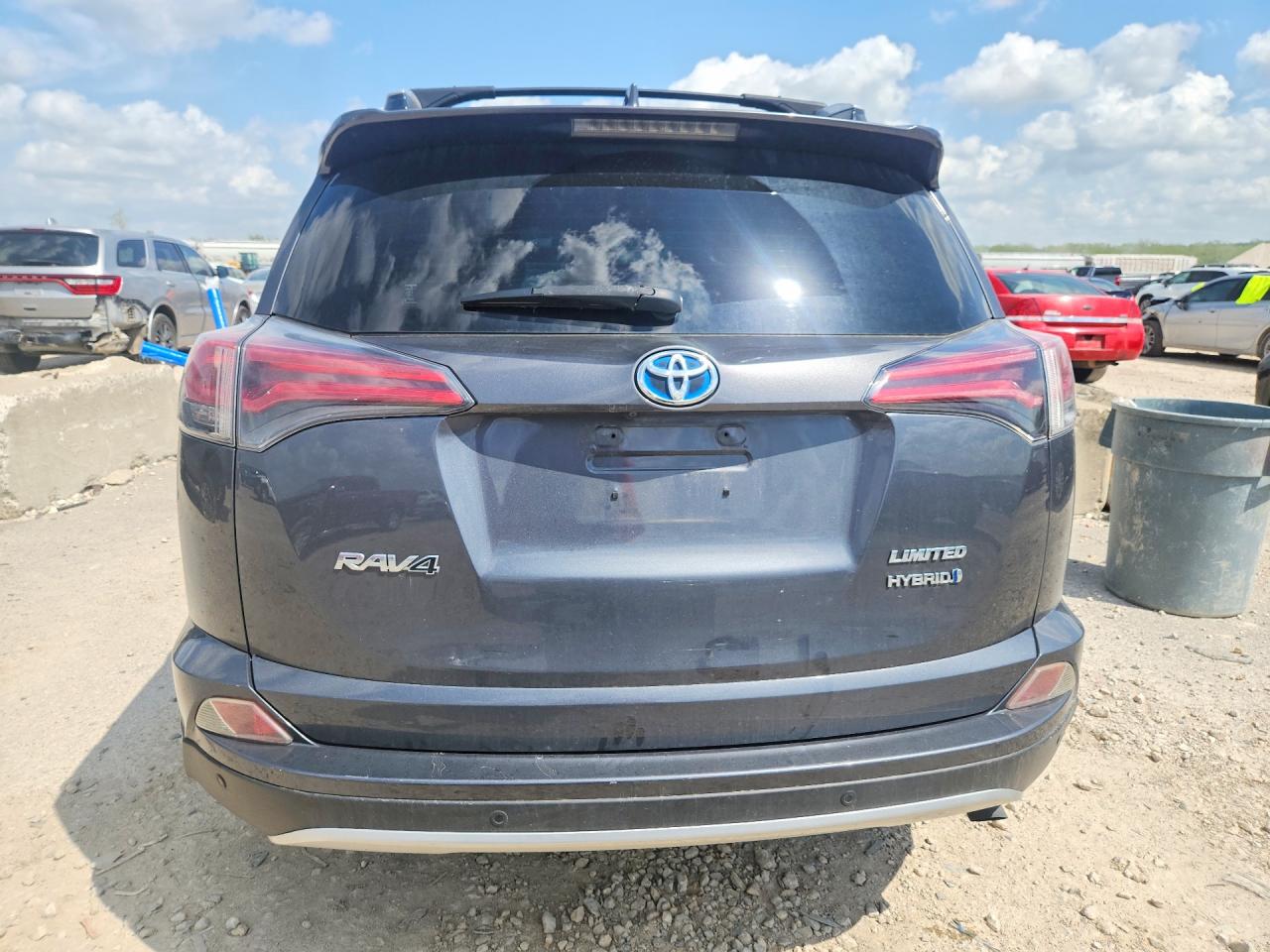 2016 TOYOTA RAV4 HV LIMITED photo 6