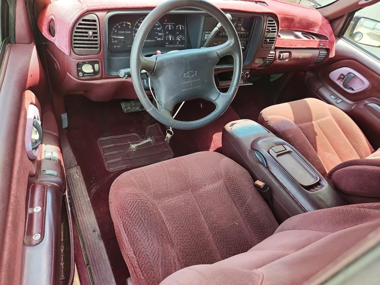 1995 CHEVROLET GMT-400 C1500 photo 22