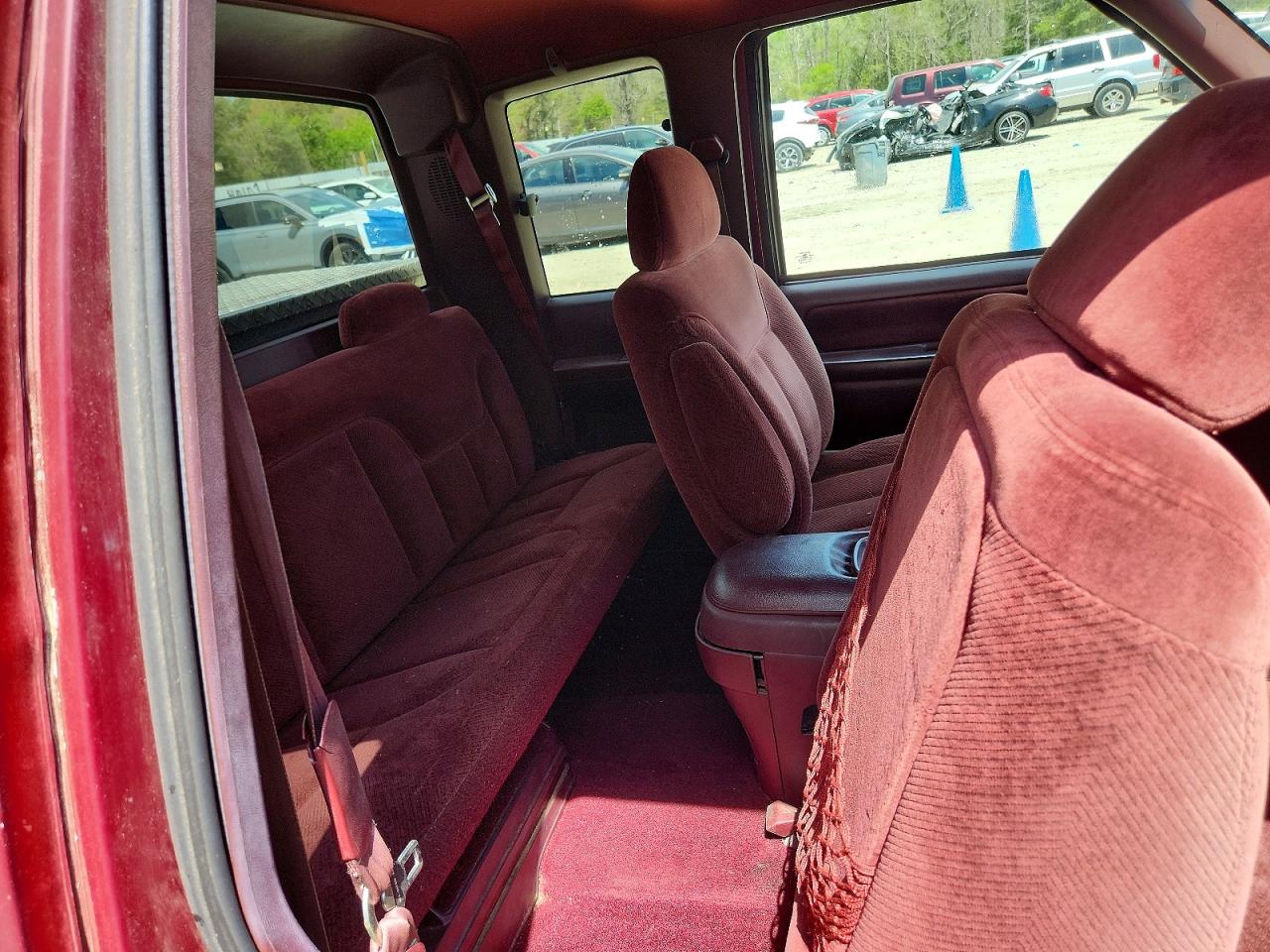 1995 CHEVROLET GMT-400 C1500 photo 28