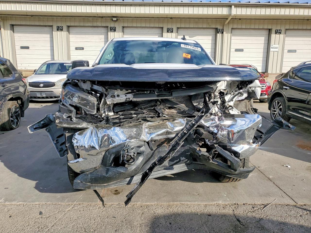 2019 CHEVROLET SILVERADO K1500 LT photo 5