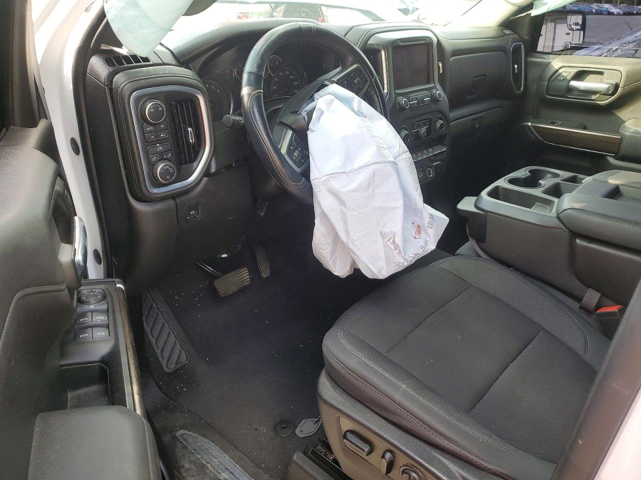 2019 CHEVROLET SILVERADO K1500 LT photo 8