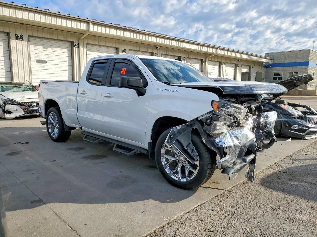 2019 CHEVROLET SILVERADO K1500 LT photo 4