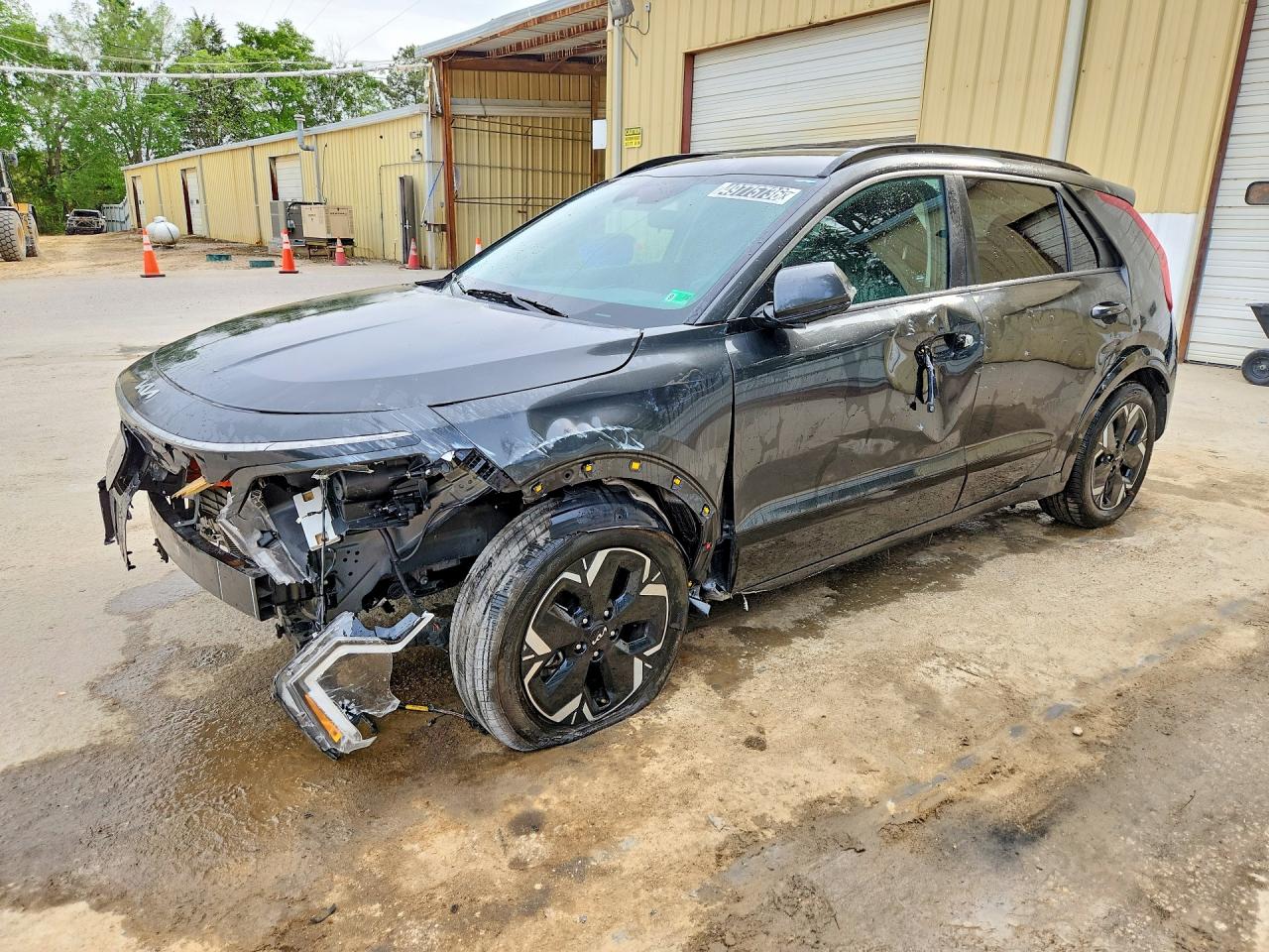 2023 KIA NIRO
