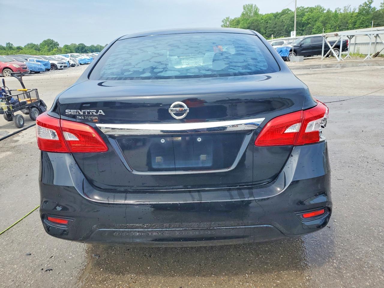 2017 NISSAN SENTRA S photo 11