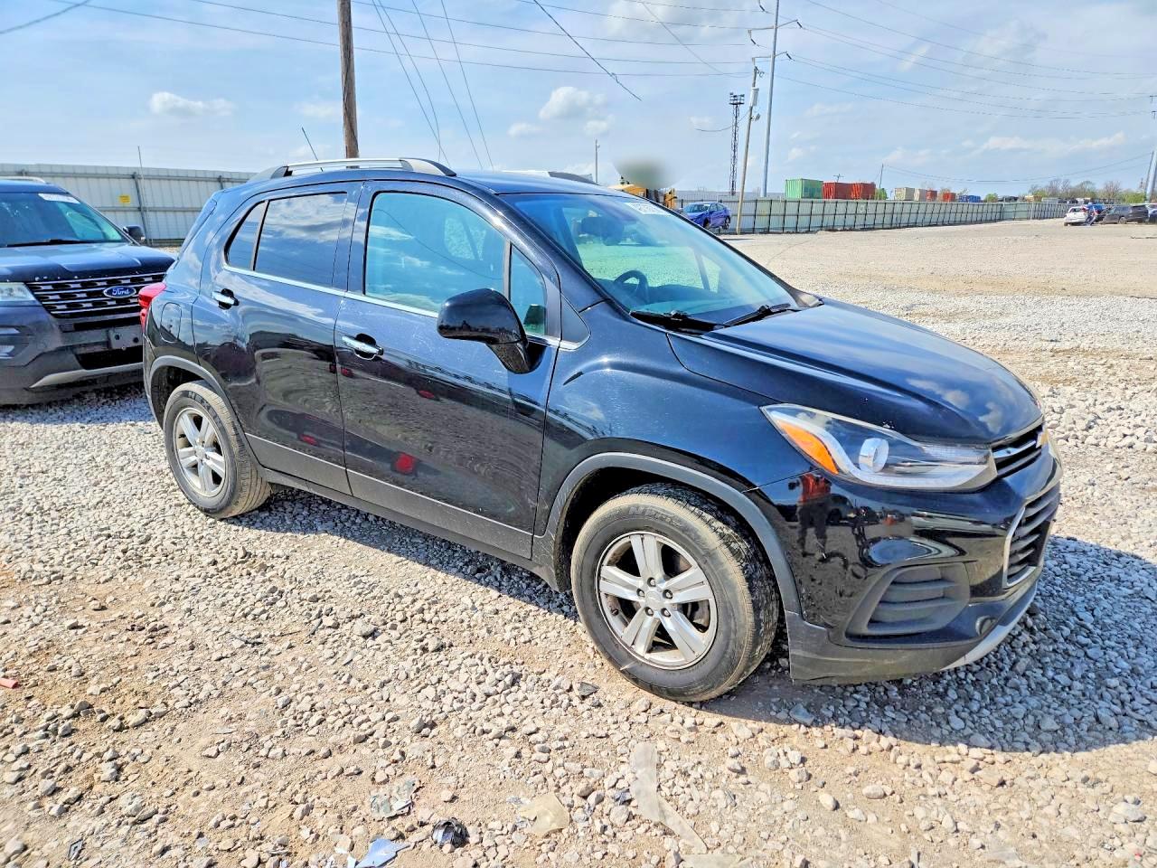 2018 CHEVROLET TRAX 1LT photo 4