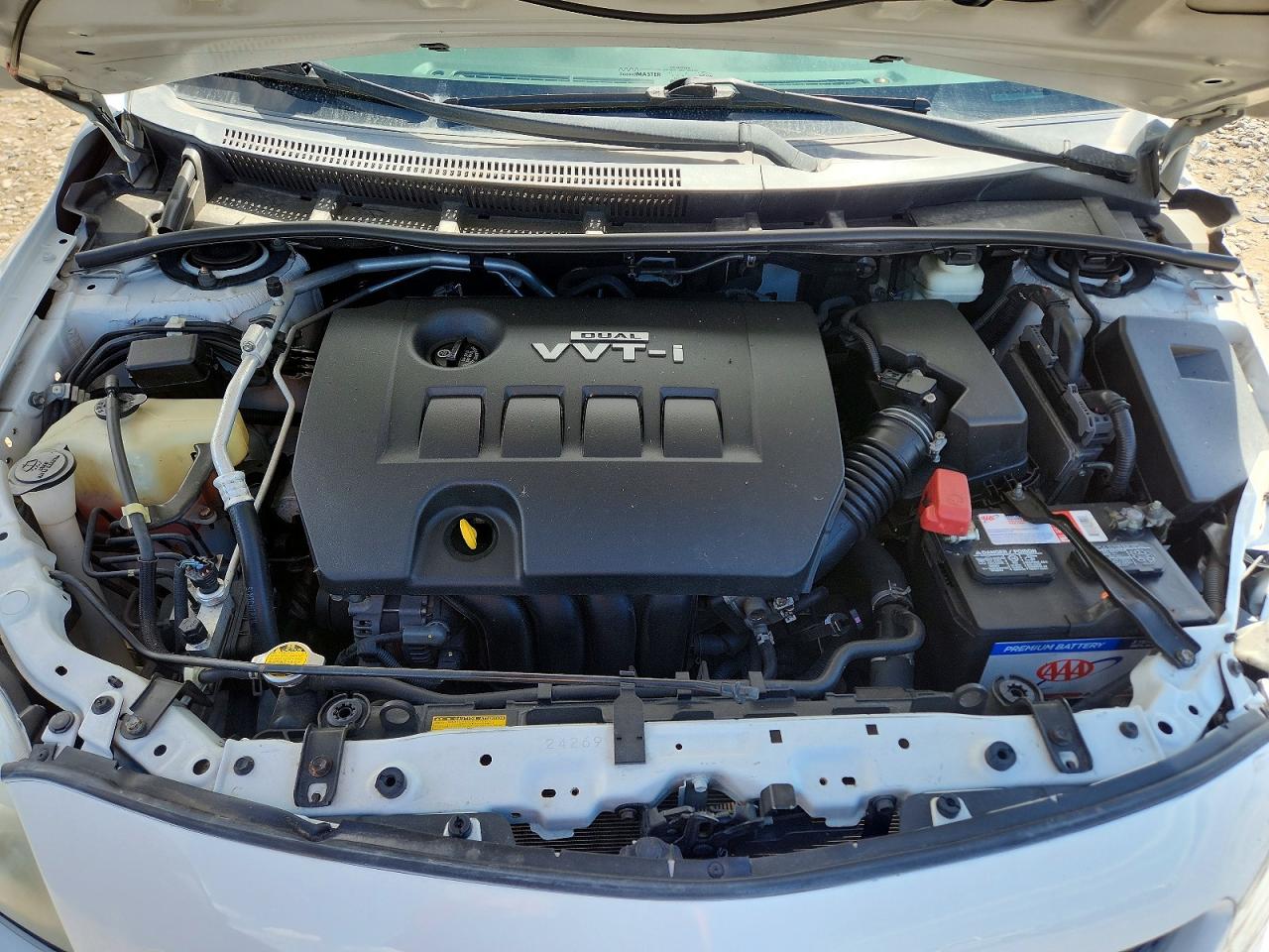 2010 TOYOTA COROLLA LE photo 31