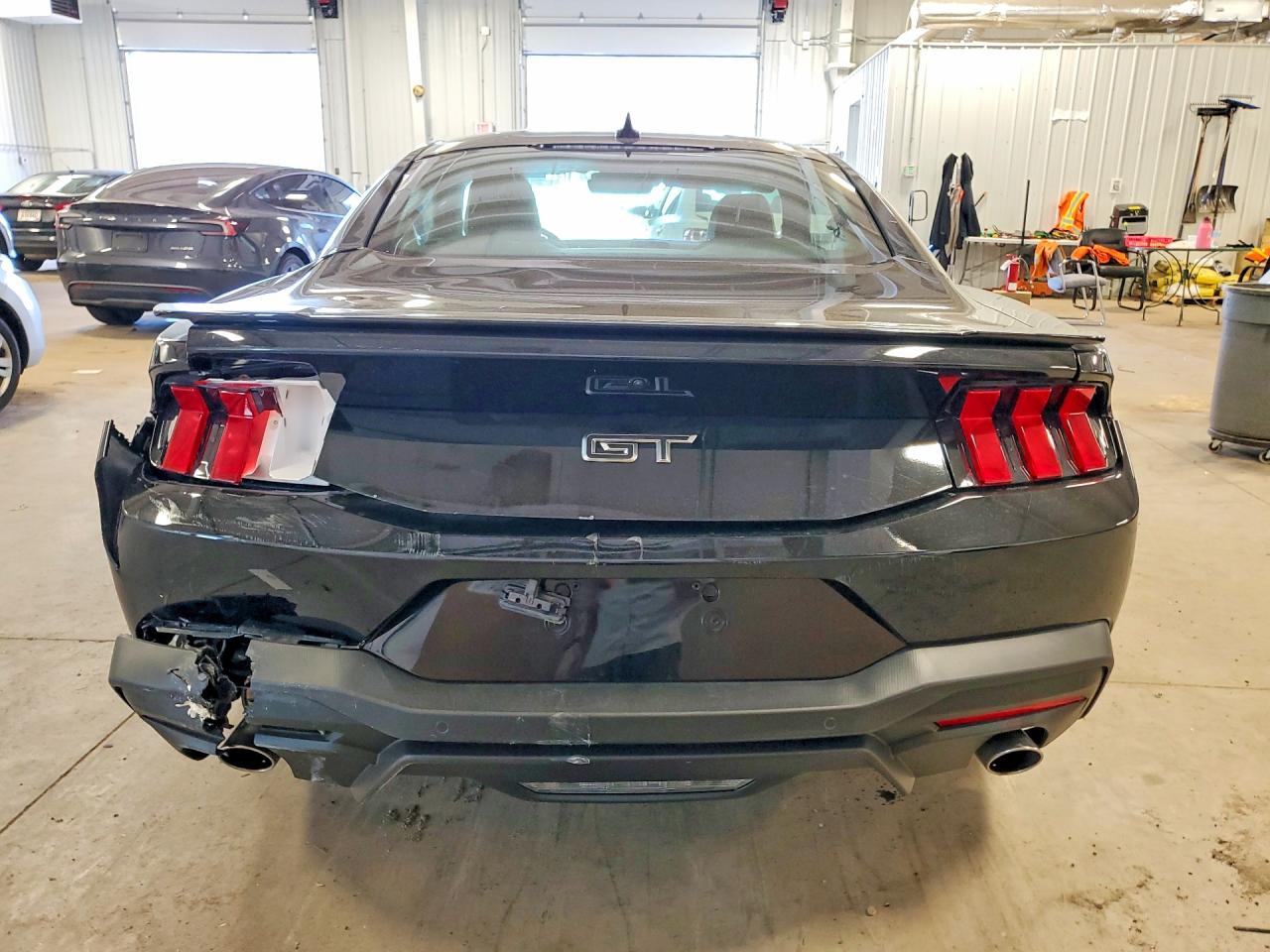 2024 FORD MUSTANG GT photo 6