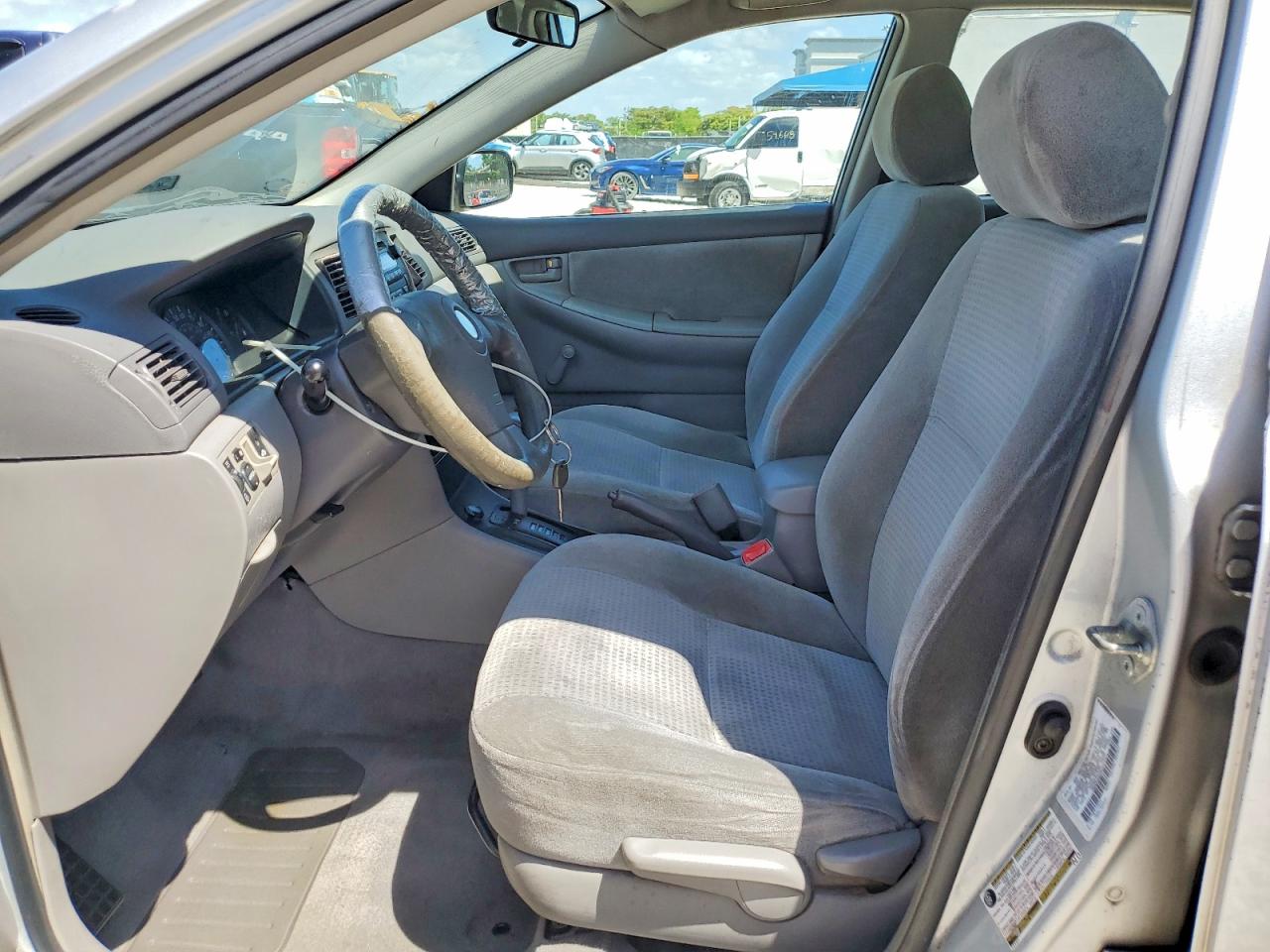 2005 TOYOTA COROLLA CE photo 7