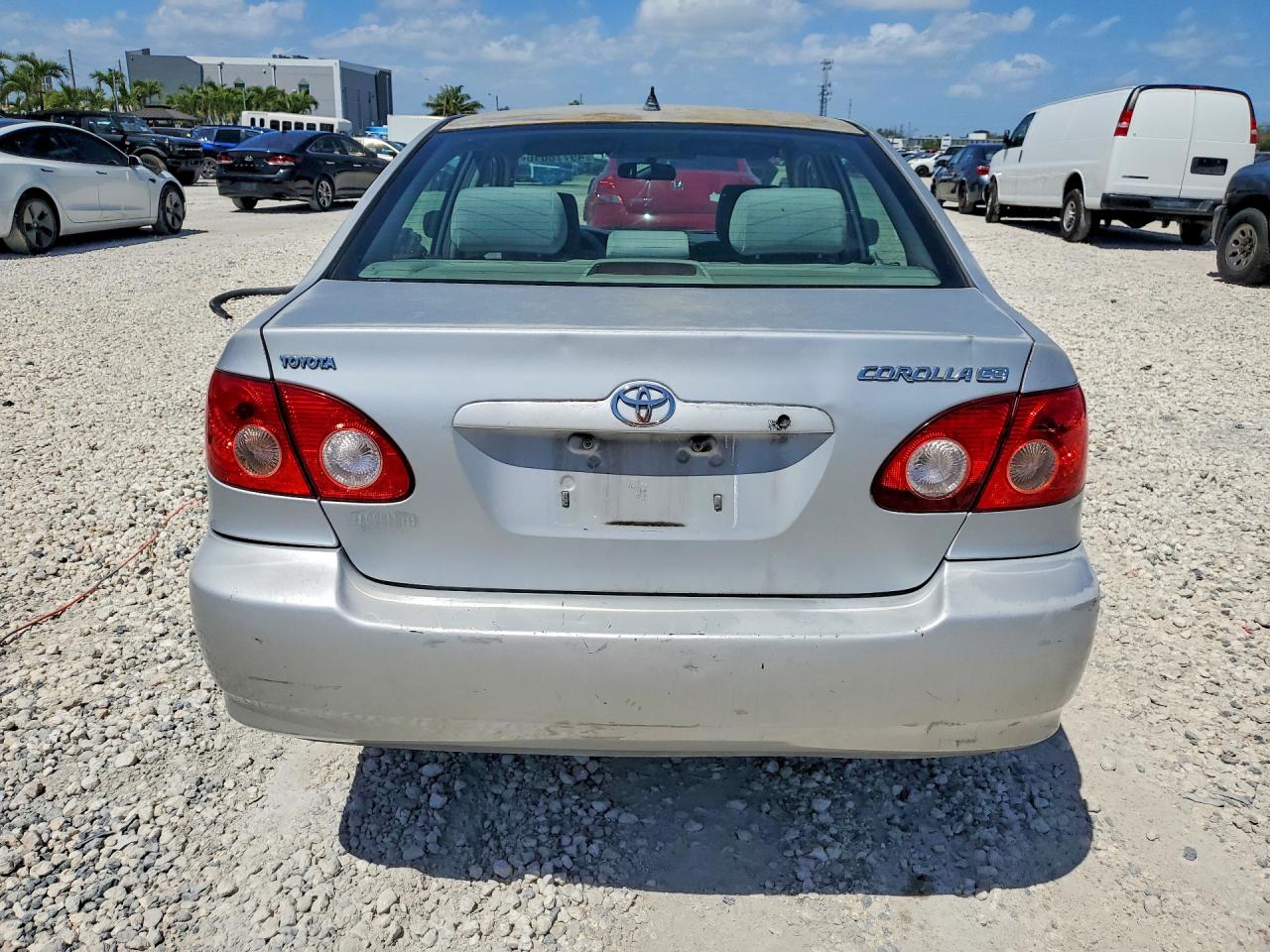 2005 TOYOTA COROLLA CE photo 6
