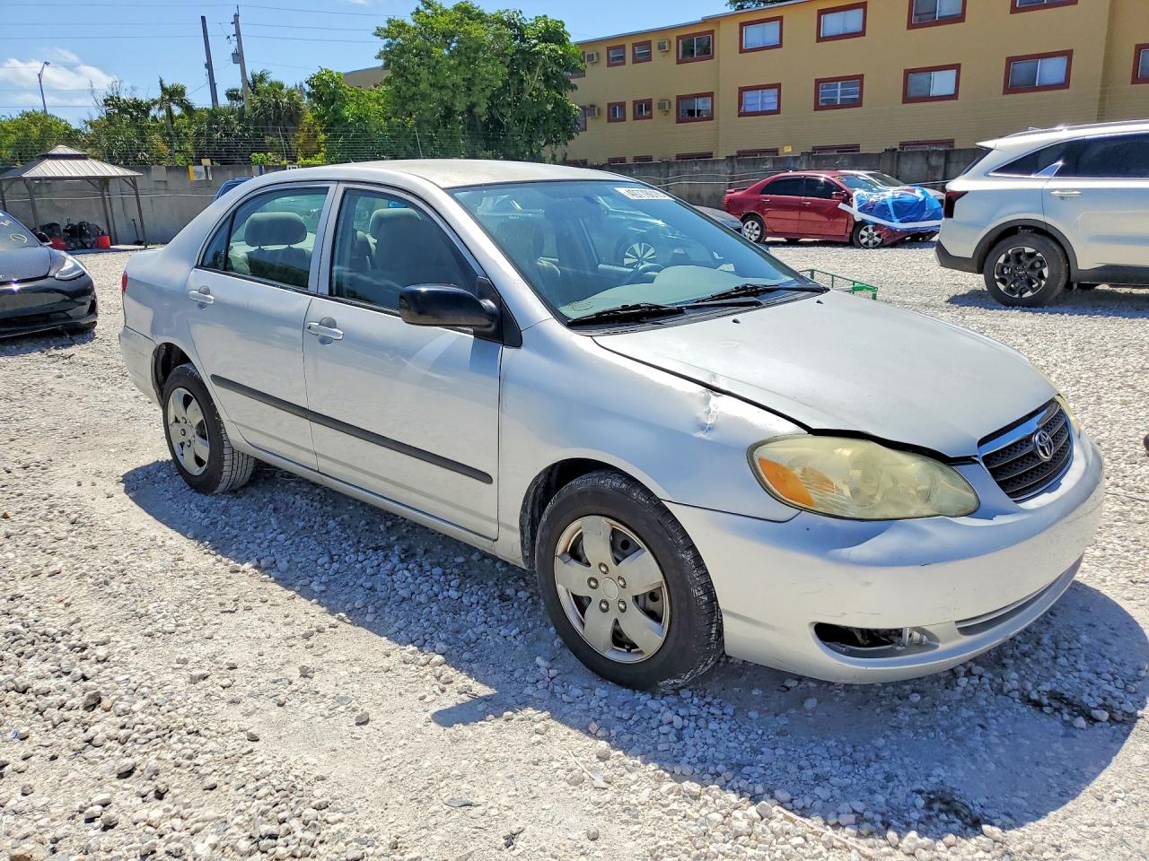 2005 TOYOTA COROLLA CE photo 4