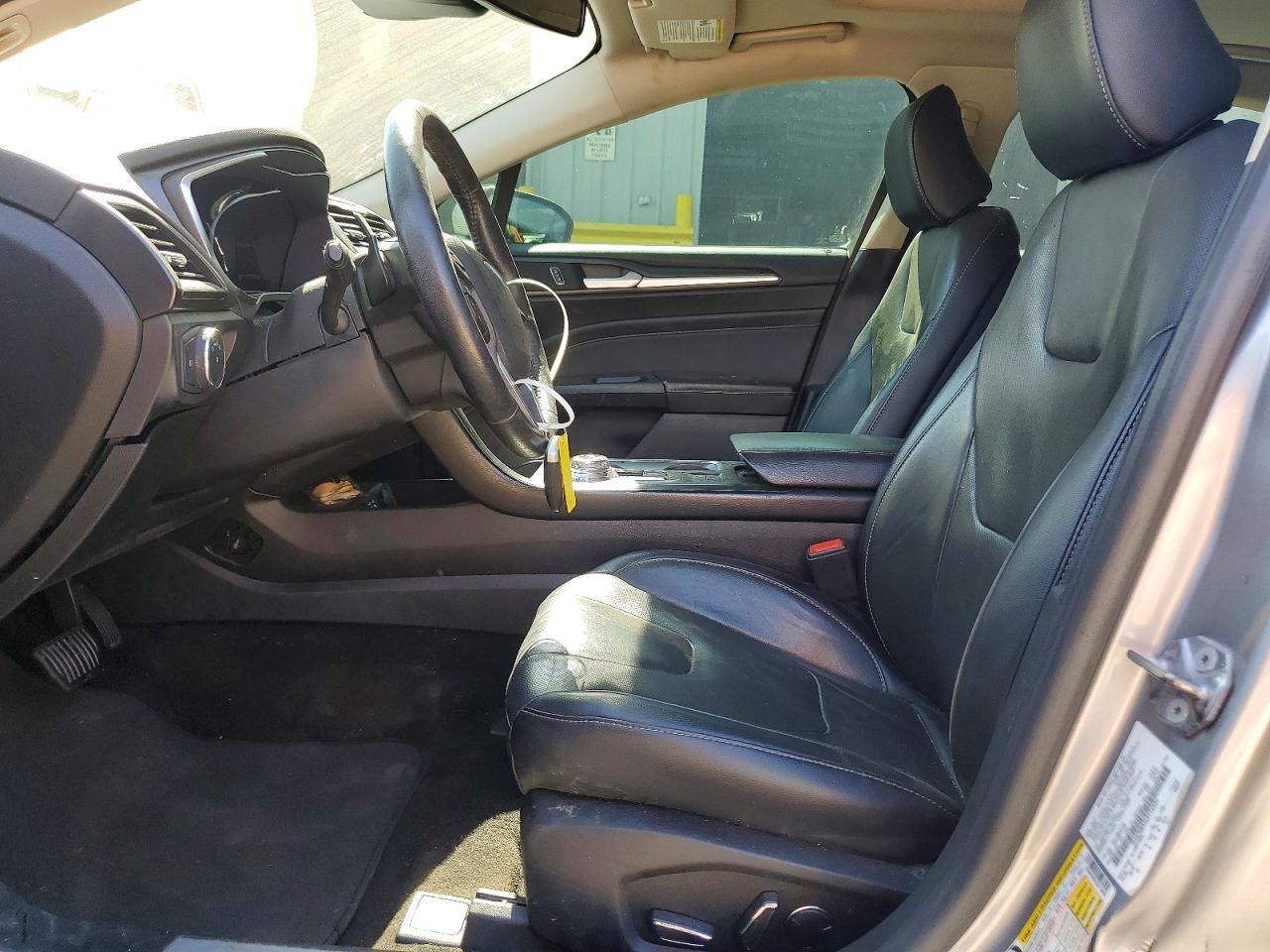 2020 FORD FUSION TITANIUM photo 19