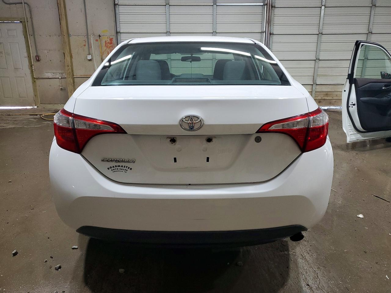 2016 TOYOTA COROLLA L photo 16