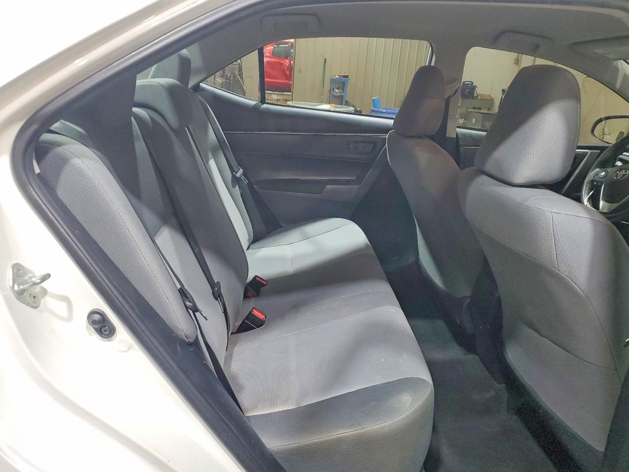 2016 TOYOTA COROLLA L photo 28