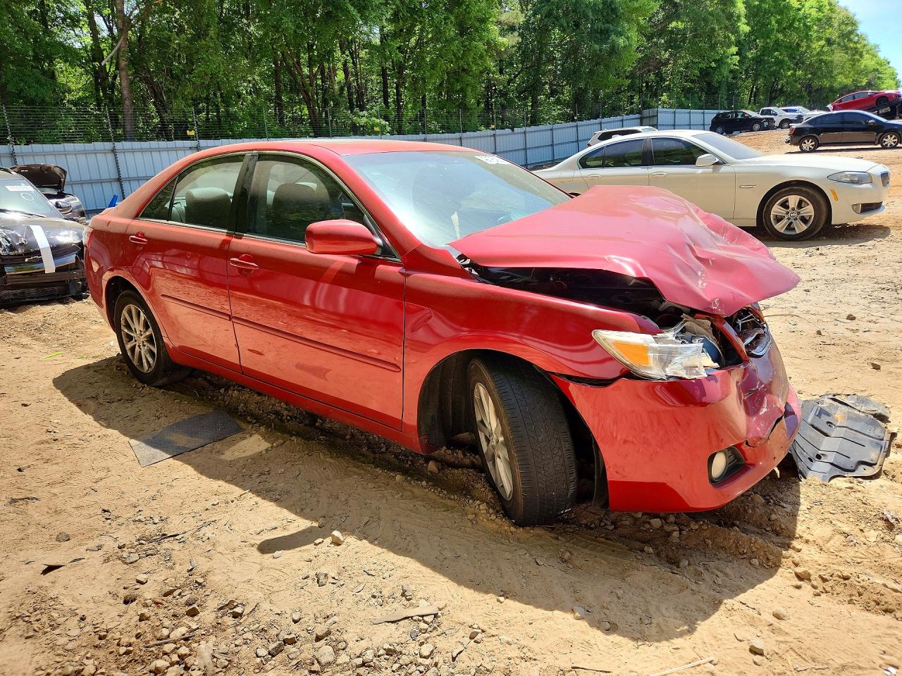 2011 TOYOTA CAMRY XLE V6 photo 7