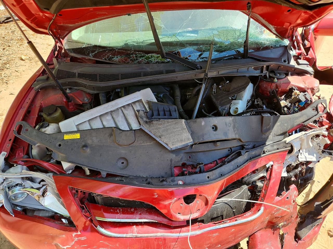 2011 TOYOTA CAMRY XLE V6 photo 21
